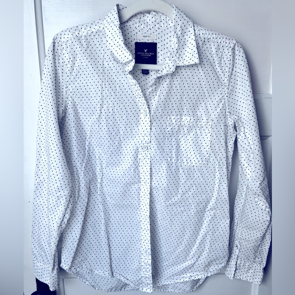 Women’s AE button down shirt